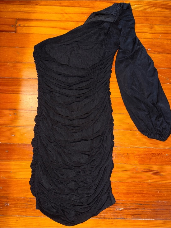 Dresses & Skirts - One-Shoulder Black Ruched Dress with Statement Puff Sleeve